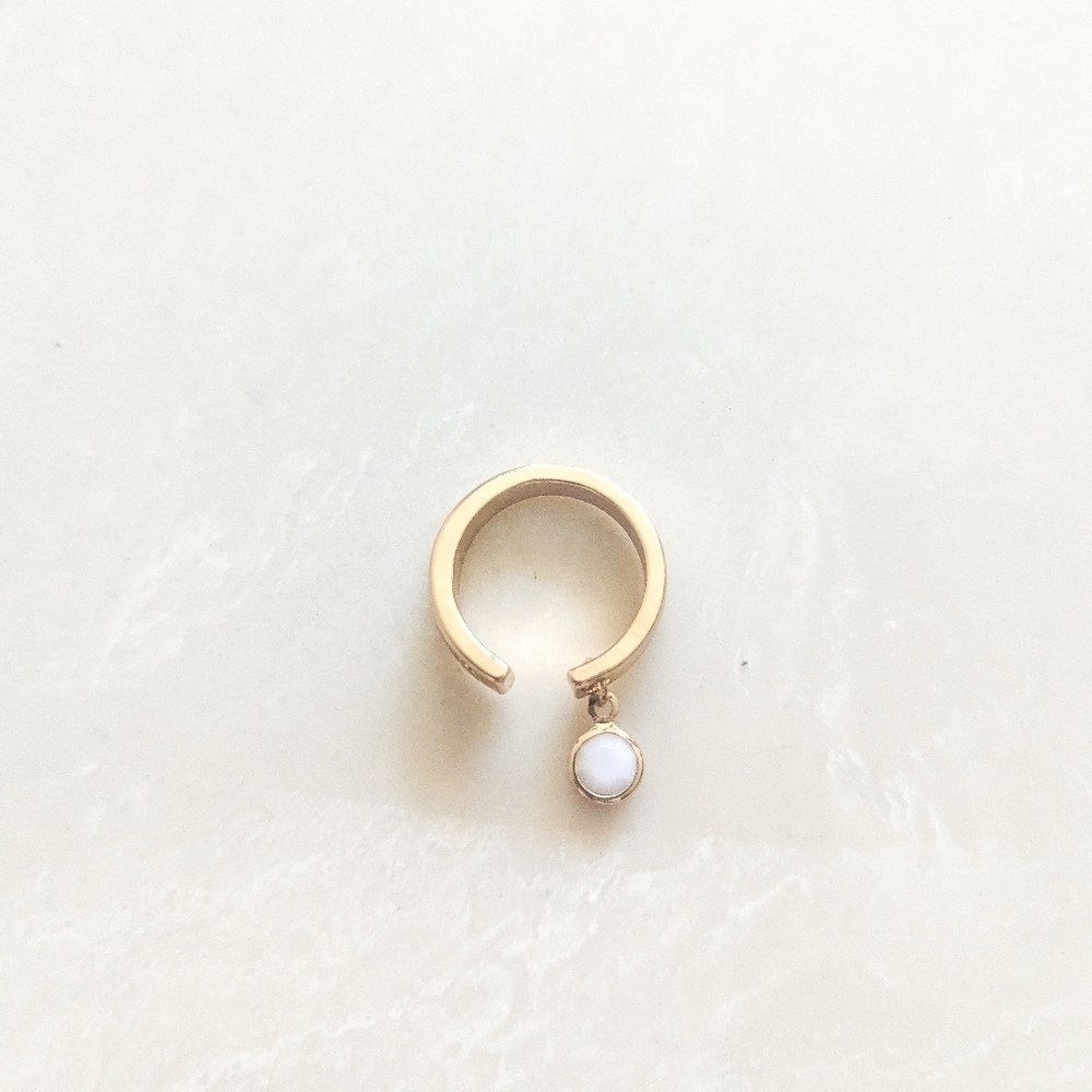 Bansri X Anthropologie Gold Monogram Initial P Ring